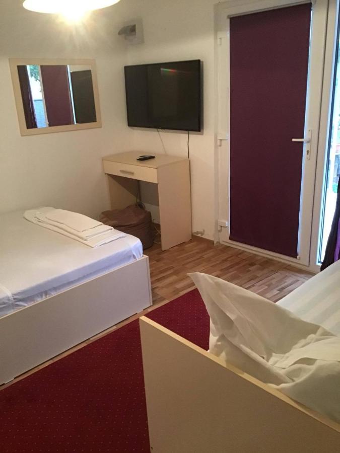Casa Mateiana Hotel เอโฟริเอนอร์ด ภายนอก รูปภาพ