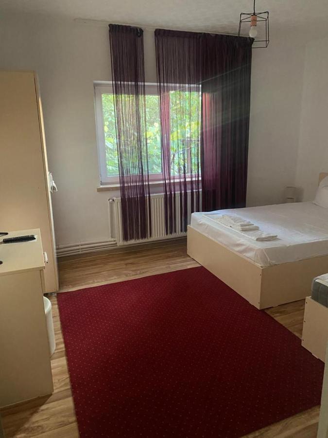 Casa Mateiana Hotel เอโฟริเอนอร์ด ภายนอก รูปภาพ